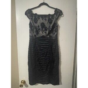 Tadashi Shoji Women’s Navy Lace and Ruched Party Cocktail Silk Dress‎ Size 6.